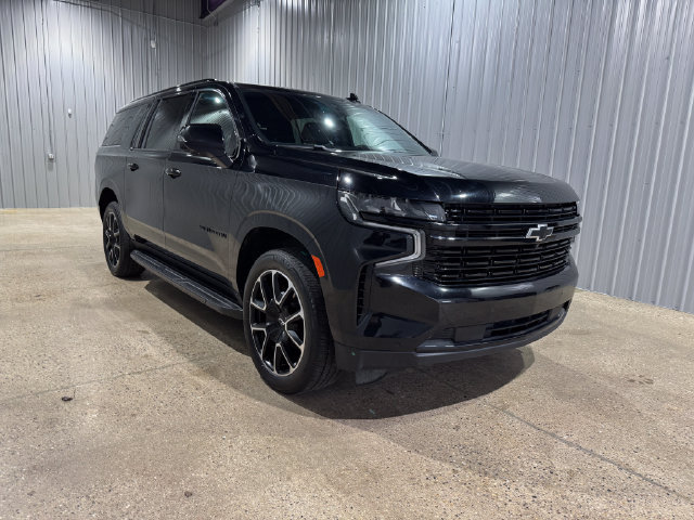Used 2024 Chevrolet Suburban RST w/ Luxury Package AWD/4WD image 8
