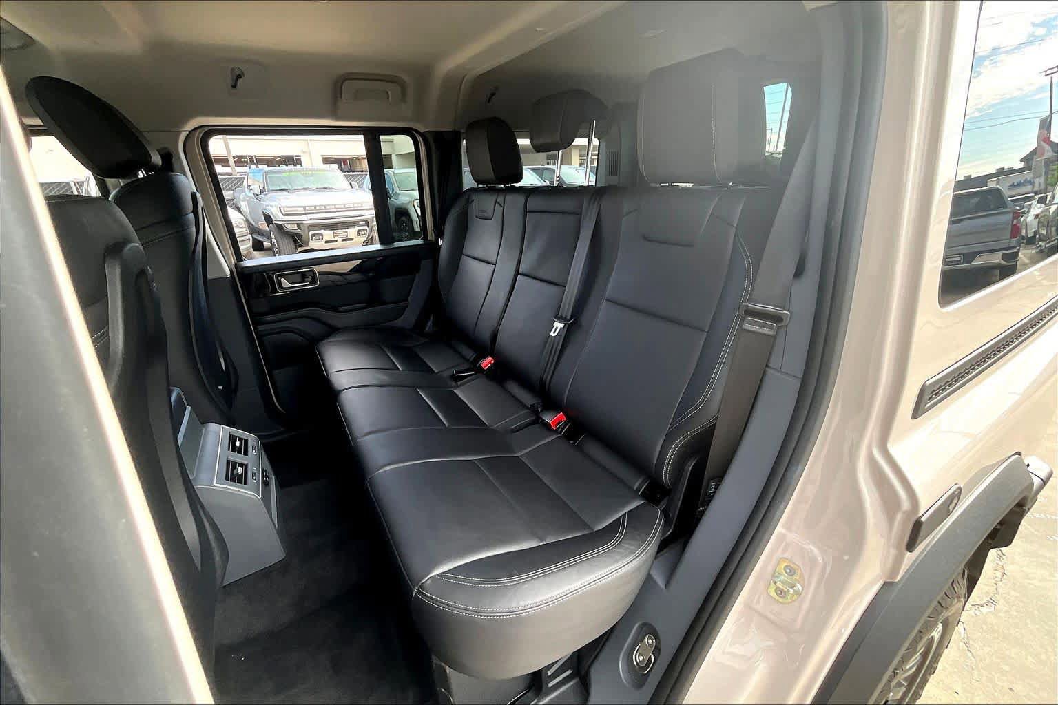 Used 2024 INEOS Grenadier Fieldmaster Edition image 21