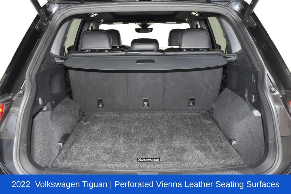 Used 2022 Volkswagen Tiguan SEL R-Line image 29
