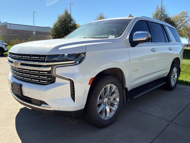 Used 2021 Chevrolet Tahoe Premier w/ Premium Package AWD/4WD image 2
