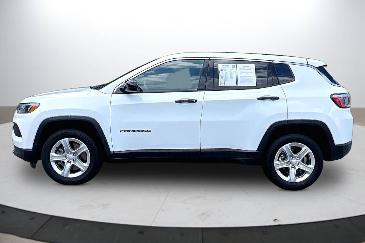 Used 2023 Jeep Compass Sport AWD/4WD image 5
