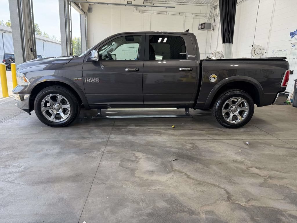Used 2017 RAM 1500 Laramie AWD/4WD image 35