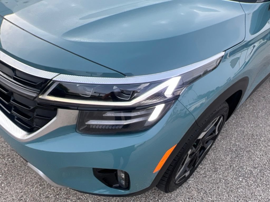 Certified 2024 Kia Seltos SX w/ SX Sunroof Package AWD/4WD image 30