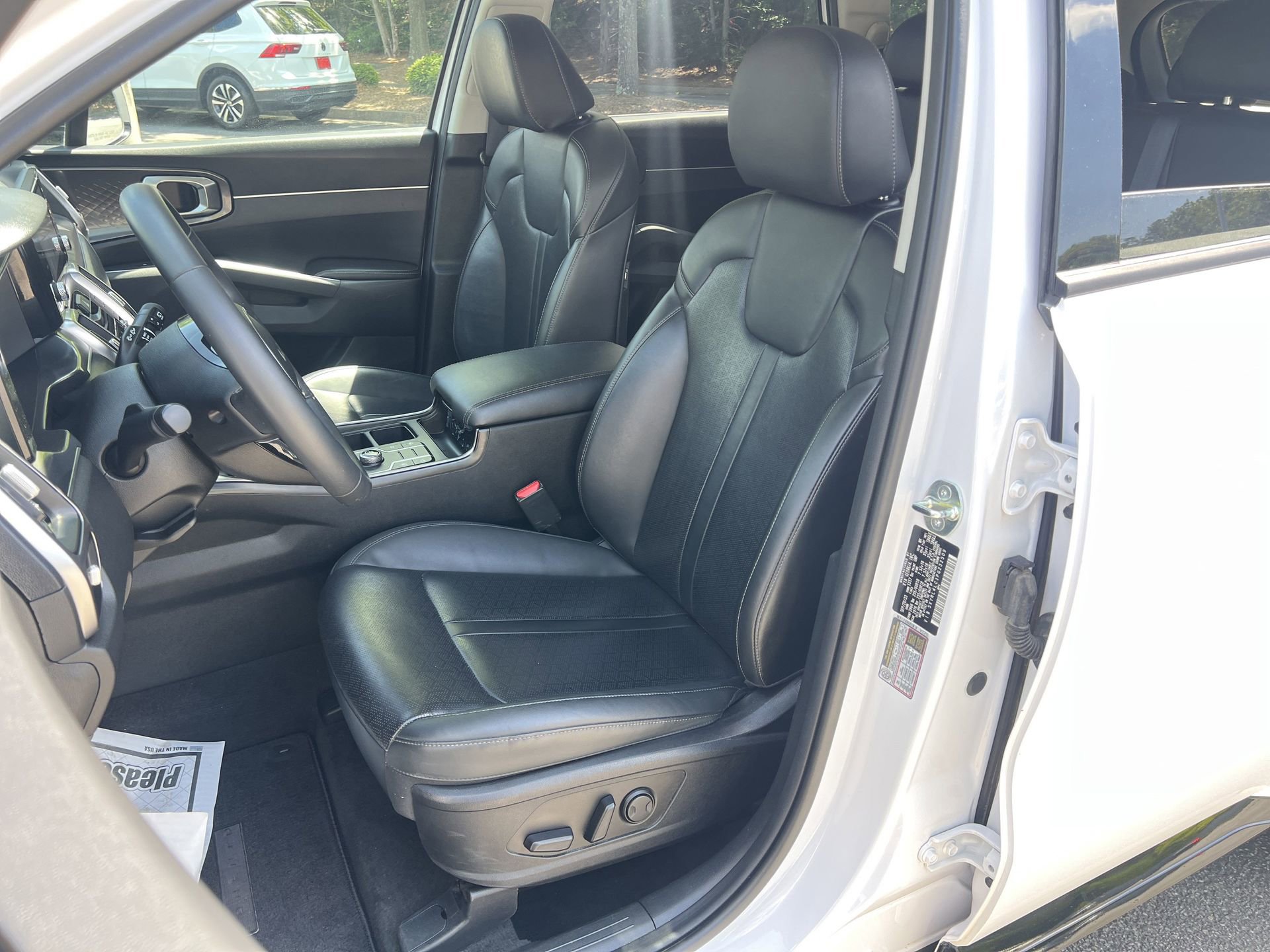 Used 2023 Kia Sorento S w/ Panoramic Sunroof Package FWD image 16