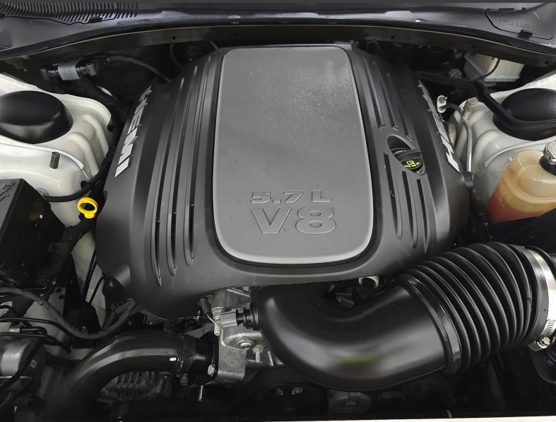 Used 2023 Dodge Charger R/T w/ Blacktop Package RWD image 8