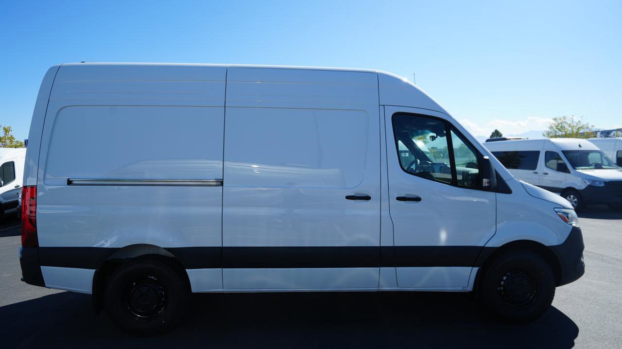 New 2025 Mercedes-Benz Sprinter 2500 image 6