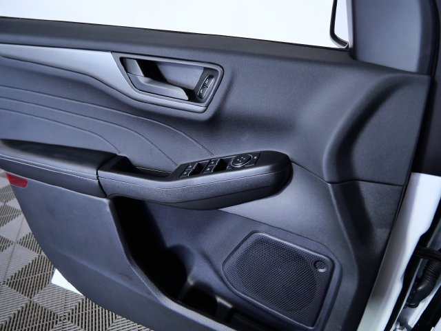 Certified 2023 Ford Escape Active AWD/4WD image 25