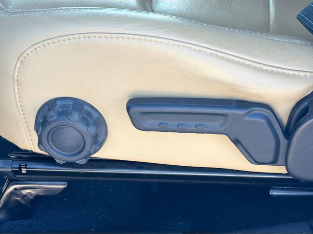 Used 2019 Jeep Wrangler Unlimited Sahara image 23