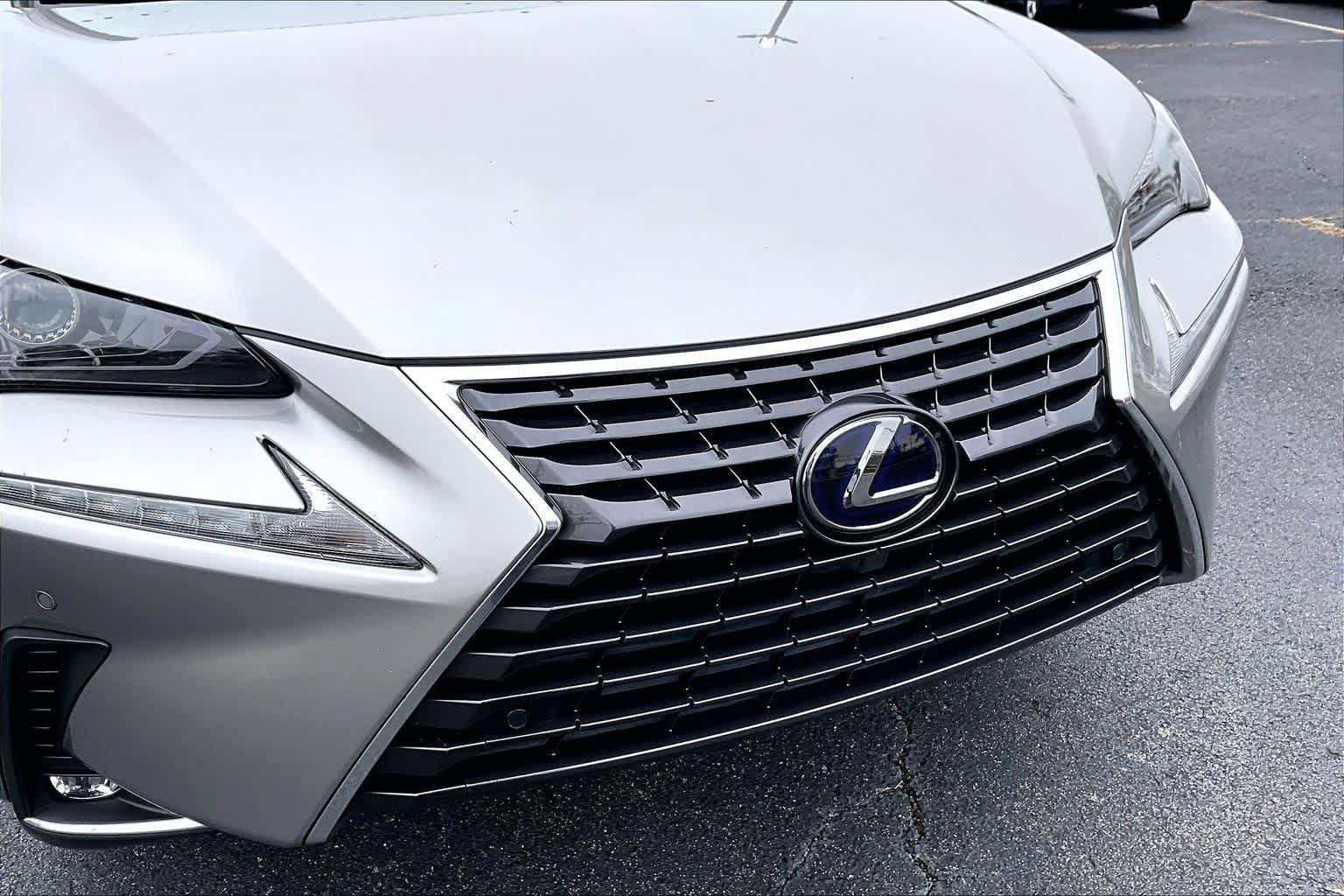 Used 2020 Lexus NX 300h AWD w/ Comfort Package image 30