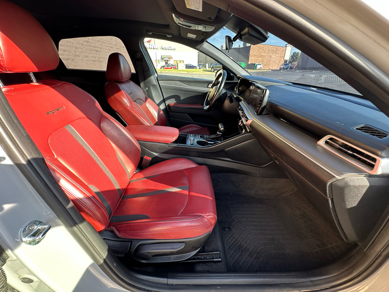 Used 2022 Kia K5 GT-Line w/ GT-Line Awd Premium Package image 11