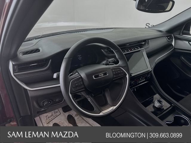 Used 2024 Jeep Grand Cherokee L Altitude image 9