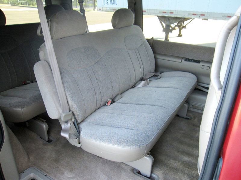 Used 1999 GMC Safari AWD image 31