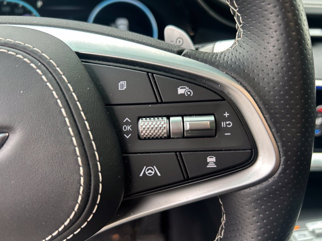 Certified 2025 Genesis Electrified GV70 w/ Prestige Package AWD/4WD image 10