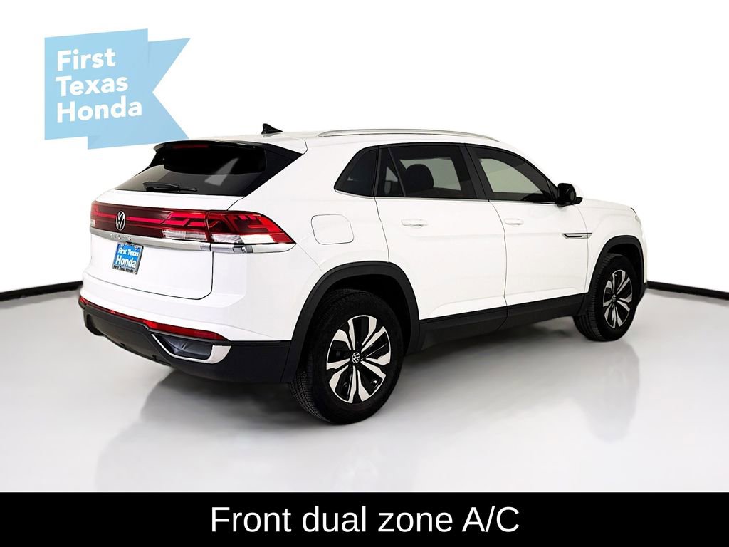 Used 2024 Volkswagen Atlas Cross Sport SE FWD image 7