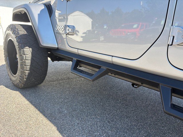 Used 2020 Jeep Wrangler Unlimited Sahara AWD/4WD image 14