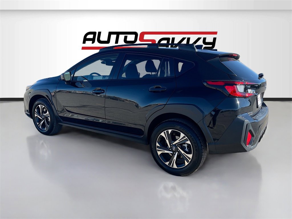 Used 2024 Subaru Crosstrek 2.0i Premium image 5