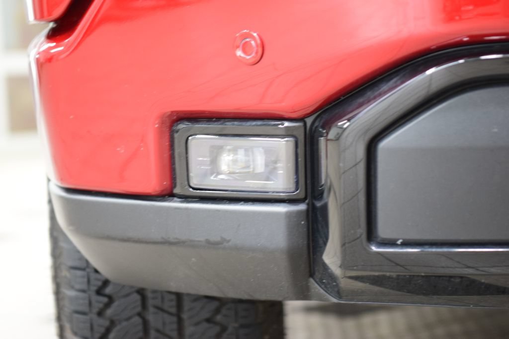 Used 2025 GMC Sierra 1500 AT4 w/ AT4 Premium Package AWD/4WD image 13