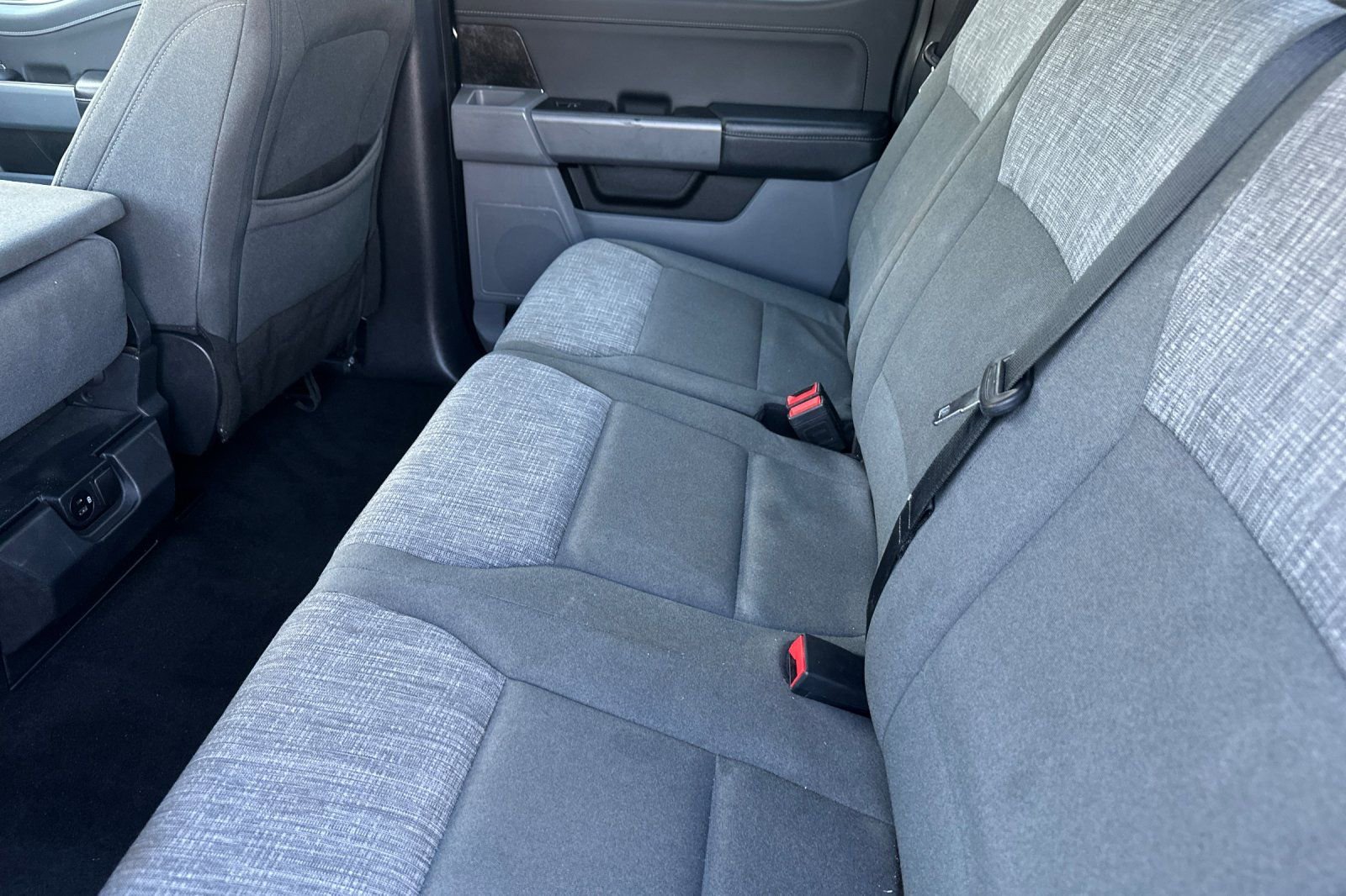 Used 2023 Ford F150 Lariat image 12