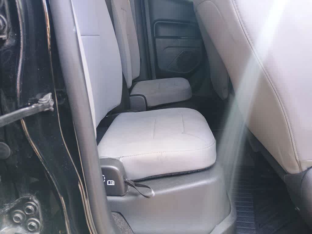 Used 2018 Chevrolet Colorado W/T w/ WT Convenience Package image 40