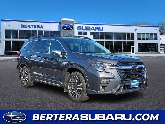 Used 2023 Subaru Ascent Limited w/ Technology Package AWD/4WD image 1