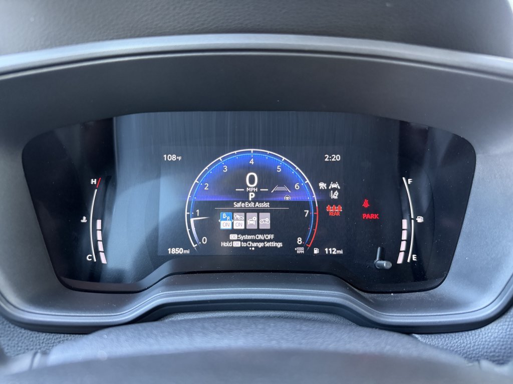 Used 2026 Toyota Corolla Cross LE FWD image 19