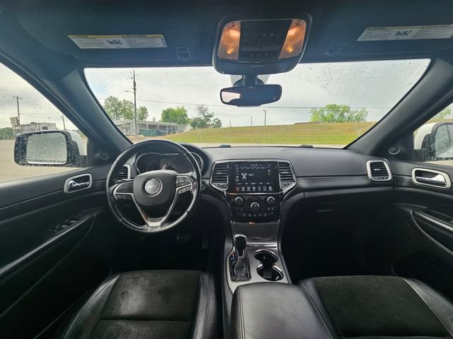 Used 2020 Jeep Grand Cherokee Altitude AWD/4WD image 12
