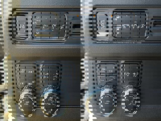 Used 2021 GMC Yukon SLT w/ SLT Premium Package image 25