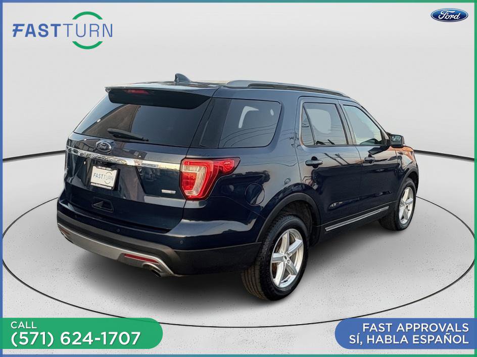 Used 2017 Ford Explorer XLT w/ Equipment Group 202A image 8