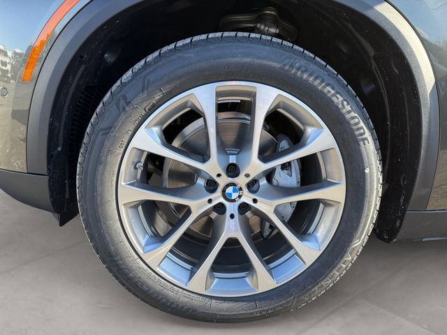 New 2026 BMW X5 xDrive40i w/ Climate Comfort Package AWD/4WD image 14