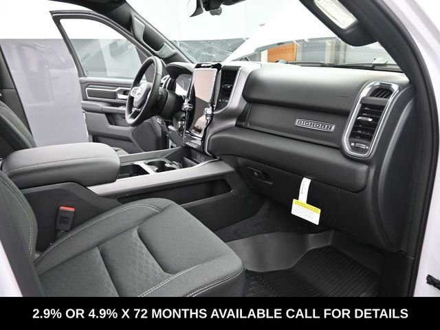 New 2026 RAM 1500 4x4 Crew Cab image 23