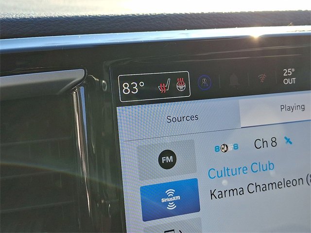 Used 2024 Chrysler Pacifica Select image 19