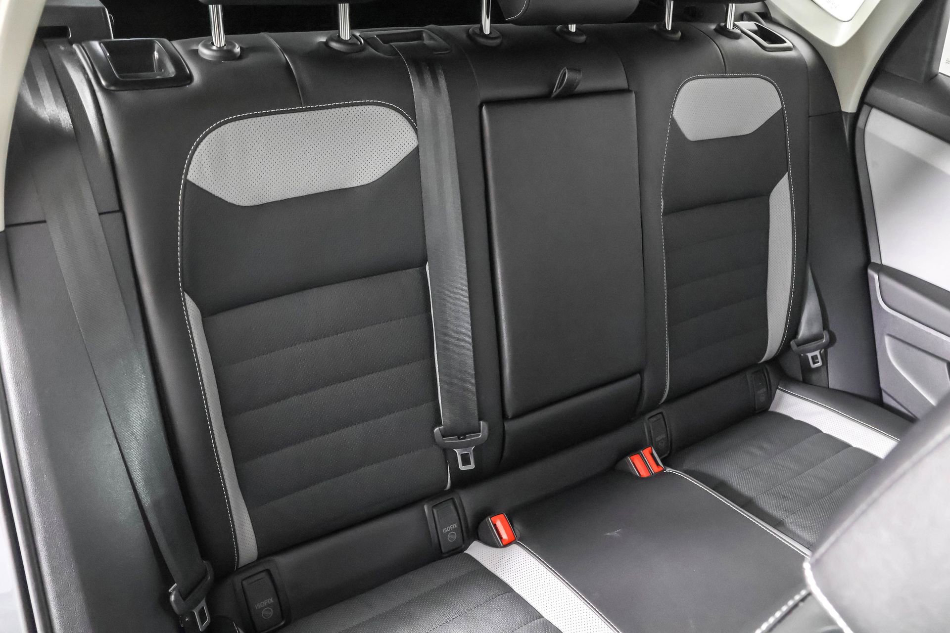 Used 2022 Volkswagen Taos SEL image 40