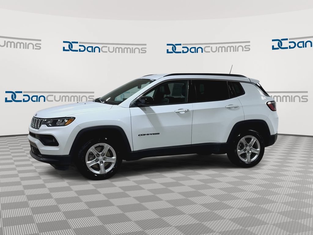 Used 2024 Jeep Compass Latitude w/ Altitude Special Edition AWD/4WD image 6