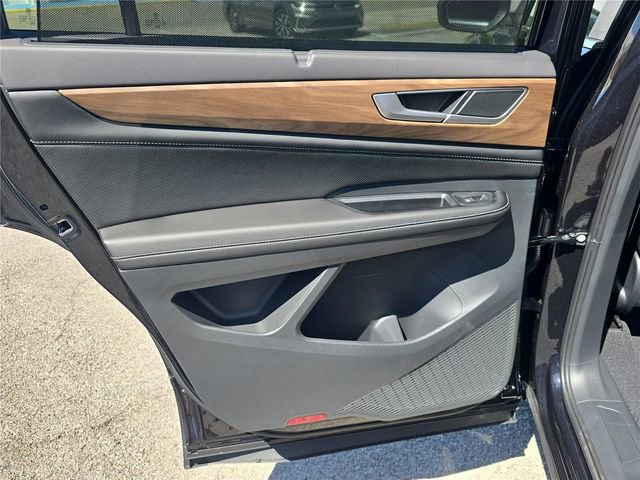 New 2026 Volkswagen Atlas SE image 11