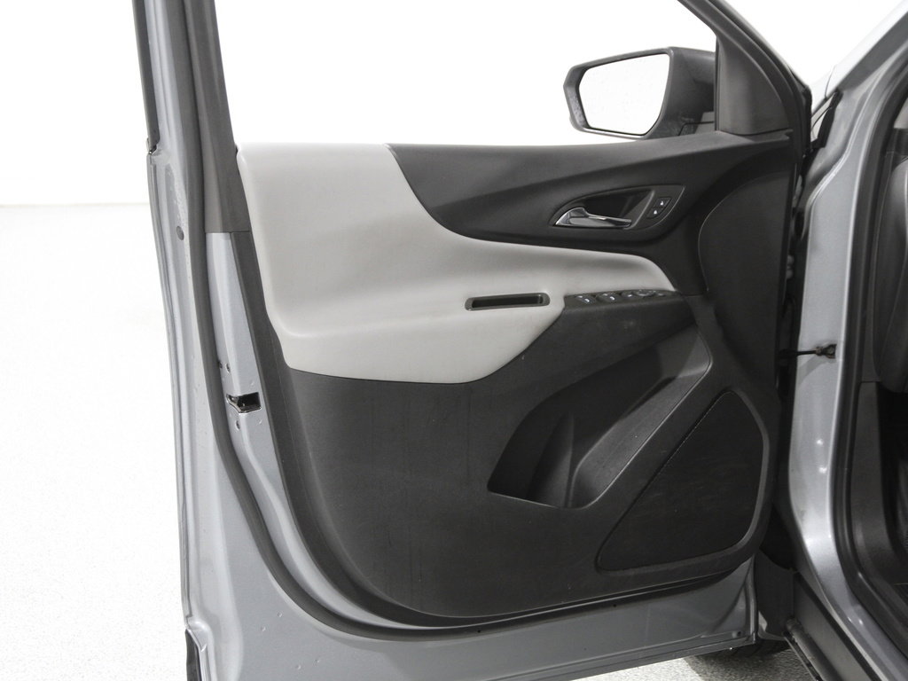 Certified 2023 Chevrolet Equinox LS w/ LS Convenience Package image 4