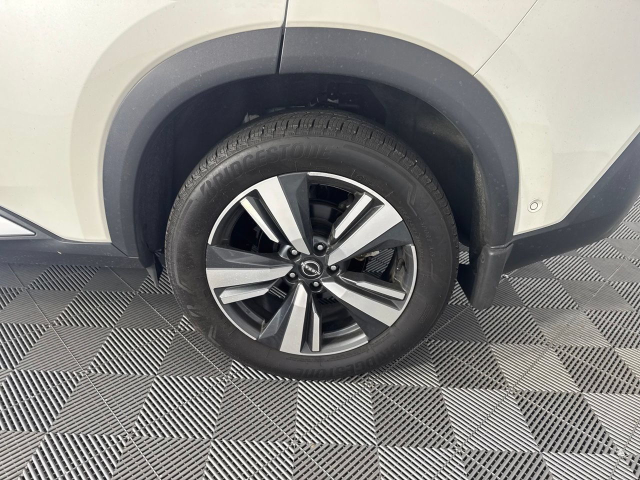 Used 2023 Nissan Rogue SL w/ SL Premium Package AWD/4WD image 13