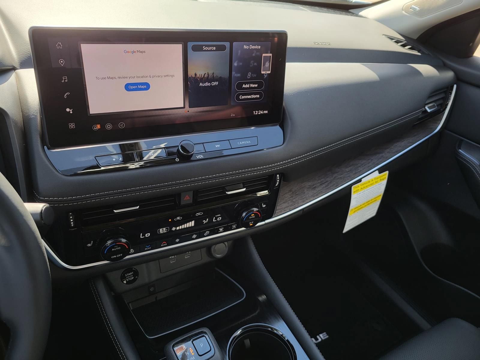 New 2026 Nissan Rogue Platinum image 3