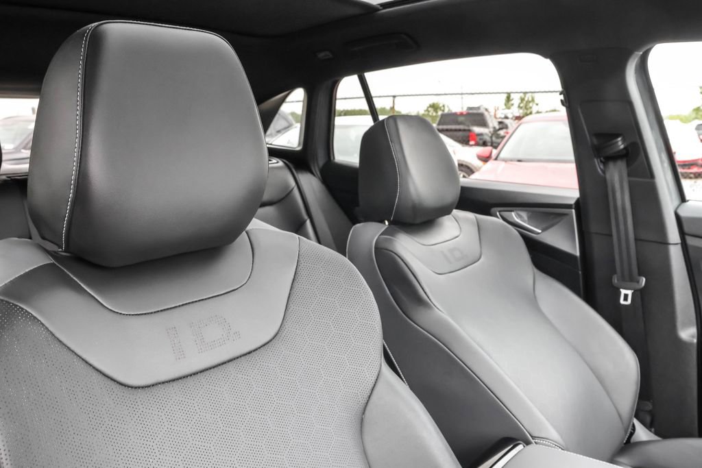 Certified 2023 Volkswagen ID.4 Pro S RWD image 37