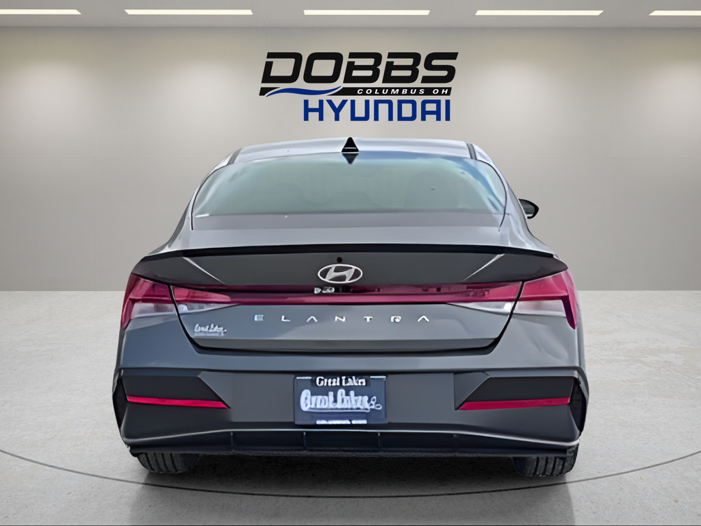 New 2026 Hyundai Elantra SEL Sport Premium FWD image 4