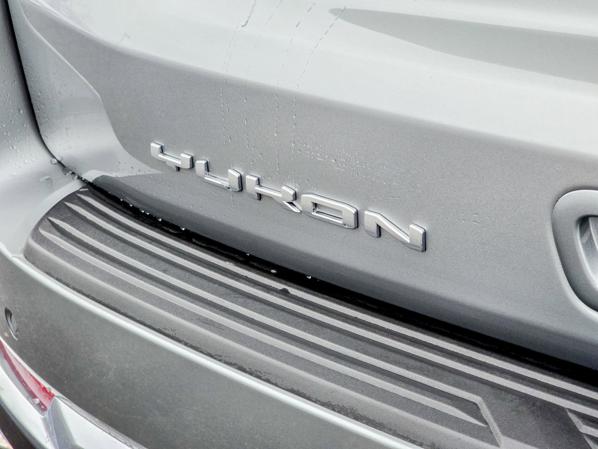 Used 2025 GMC Yukon XL Denali w/ Sun & Power Step Package image 25