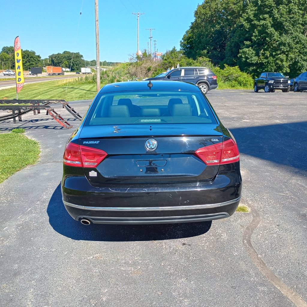 Used 2013 Volkswagen Passat 2.5 SEL Premium FWD image 4