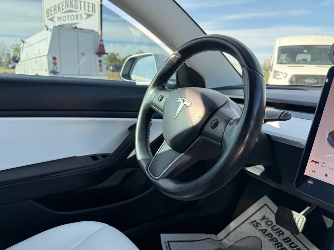 Used 2018 Tesla Model 3 Mid Range RWD image 17