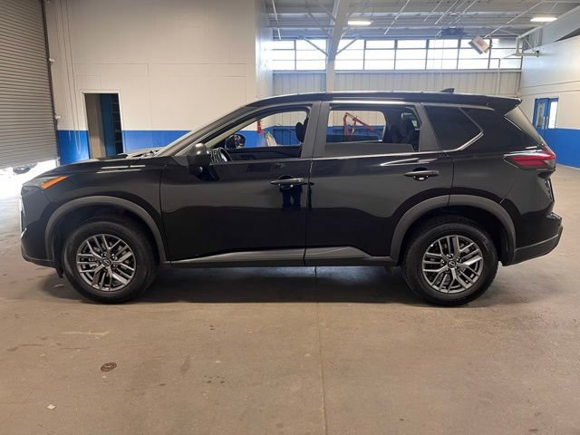 Used 2024 Nissan Rogue S image 6