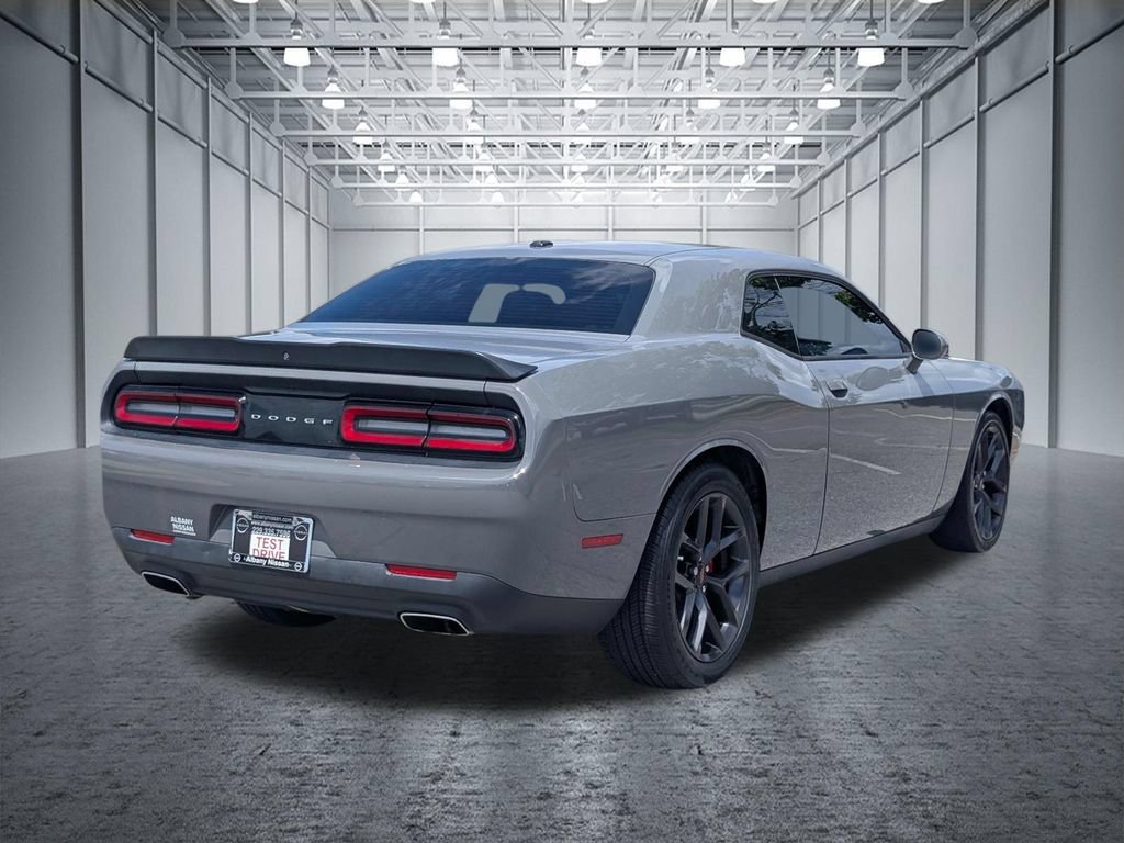 Used 2019 Dodge Challenger SXT w/ Blacktop Package RWD image 6