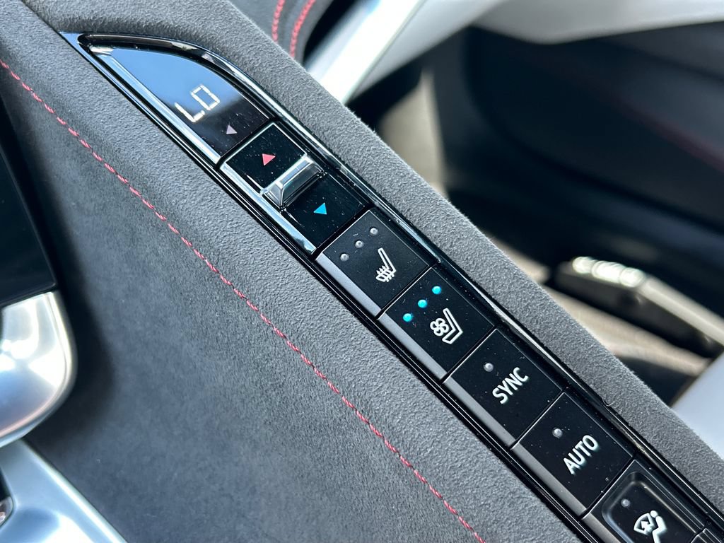 Used 2023 Chevrolet Corvette Stingray Premium Cpe RWD image 13