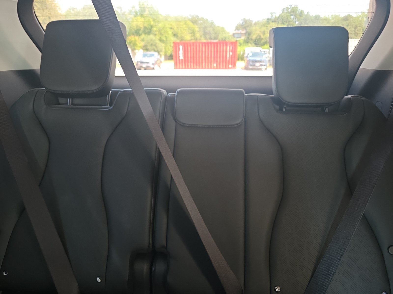 Used 2026 Kia Carnival EX FWD image 22