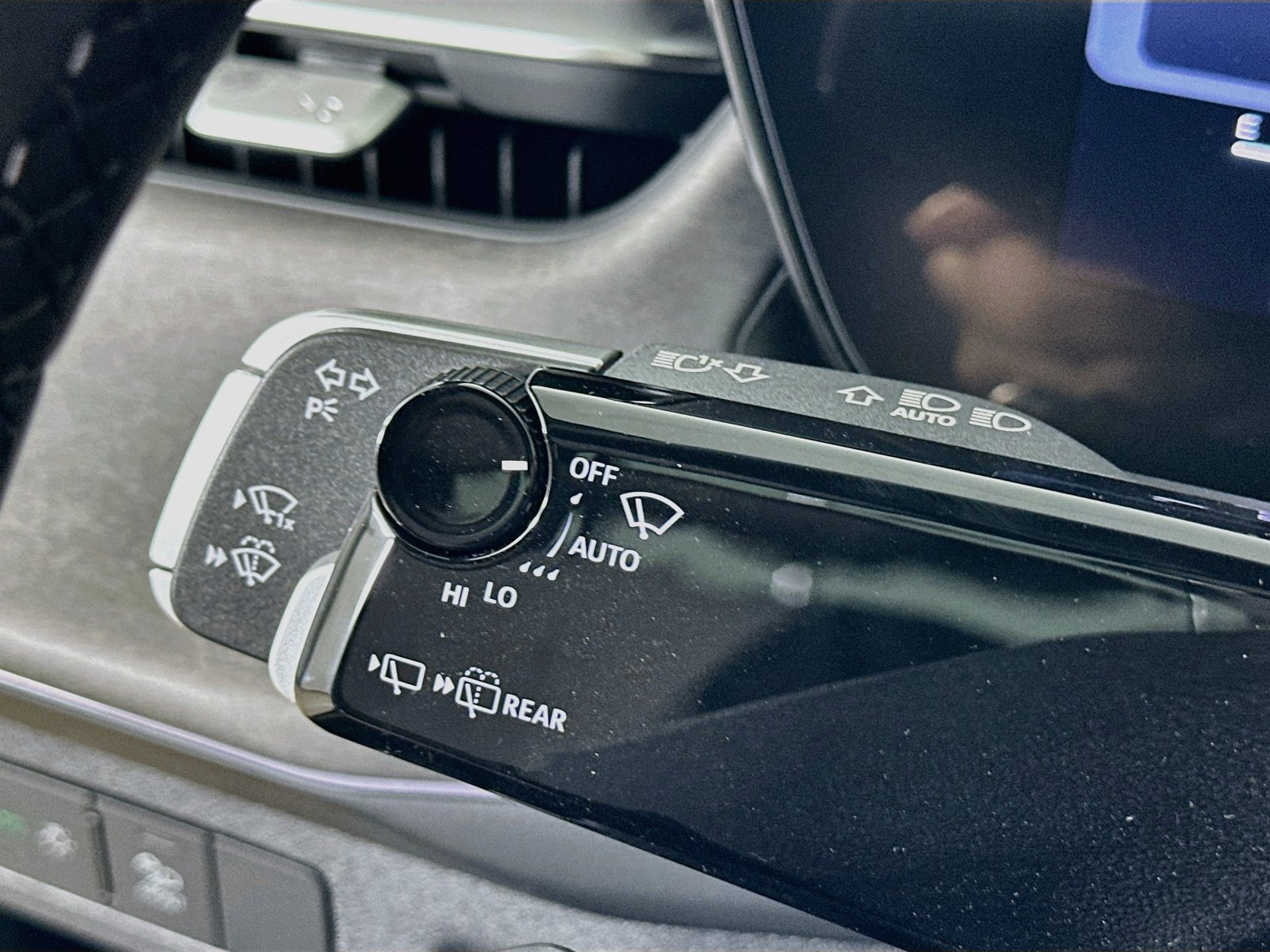 New 2026 Audi Q3 quattro 2.0T AWD/4WD image 21