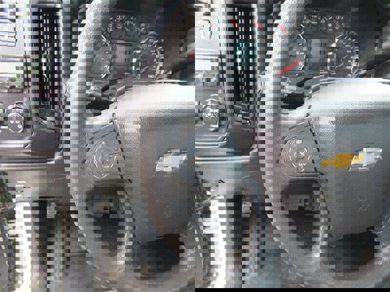 Used 2015 Chevrolet Silverado 3500 W/T image 15