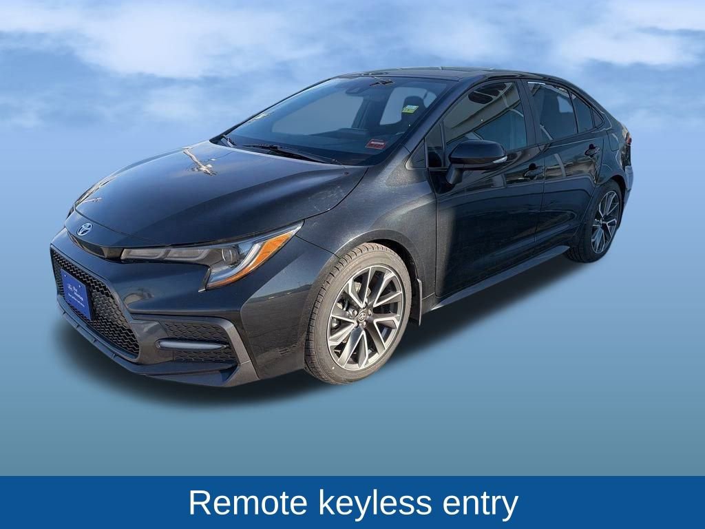 Used 2022 Toyota Corolla SE image 3