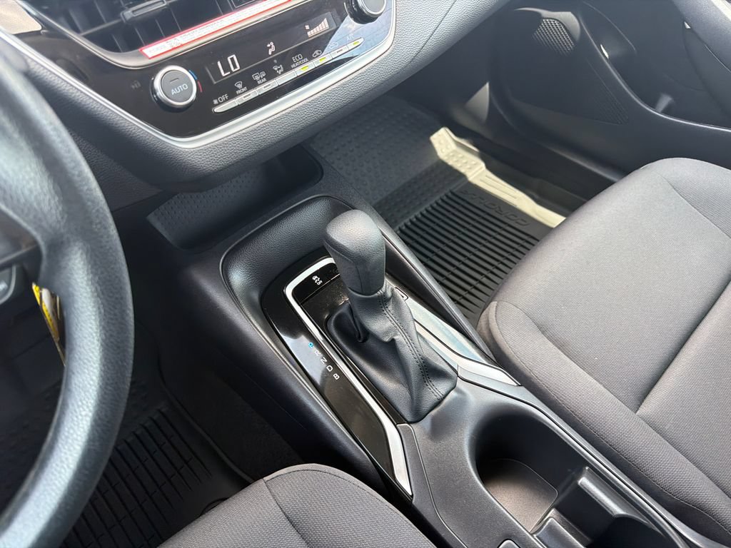 Used 2026 Toyota Corolla LE FWD image 33